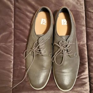 R2 mens dress shoes size 13m